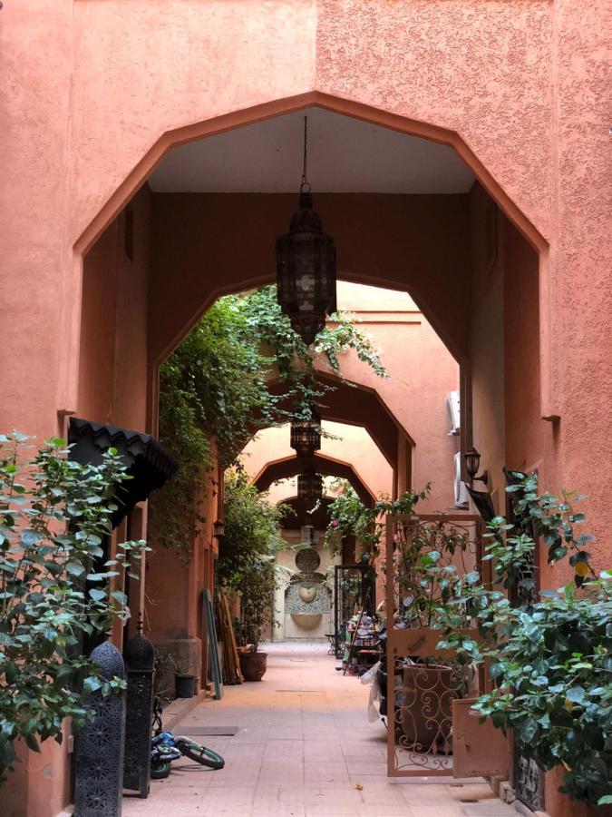 Riad Ramona Lqariya Seyaheya Marrakesh Eksteriør billede